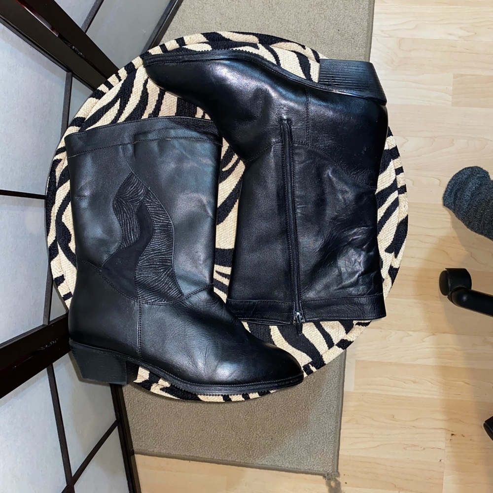 ✅2/$15✅ New Black fleece lined size 9 Winter boots!